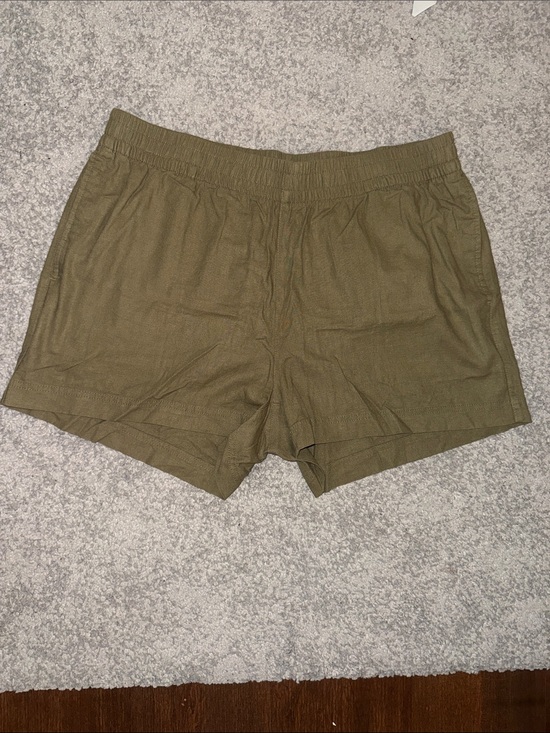 Old Navy Pants - Linen Blend Shorts